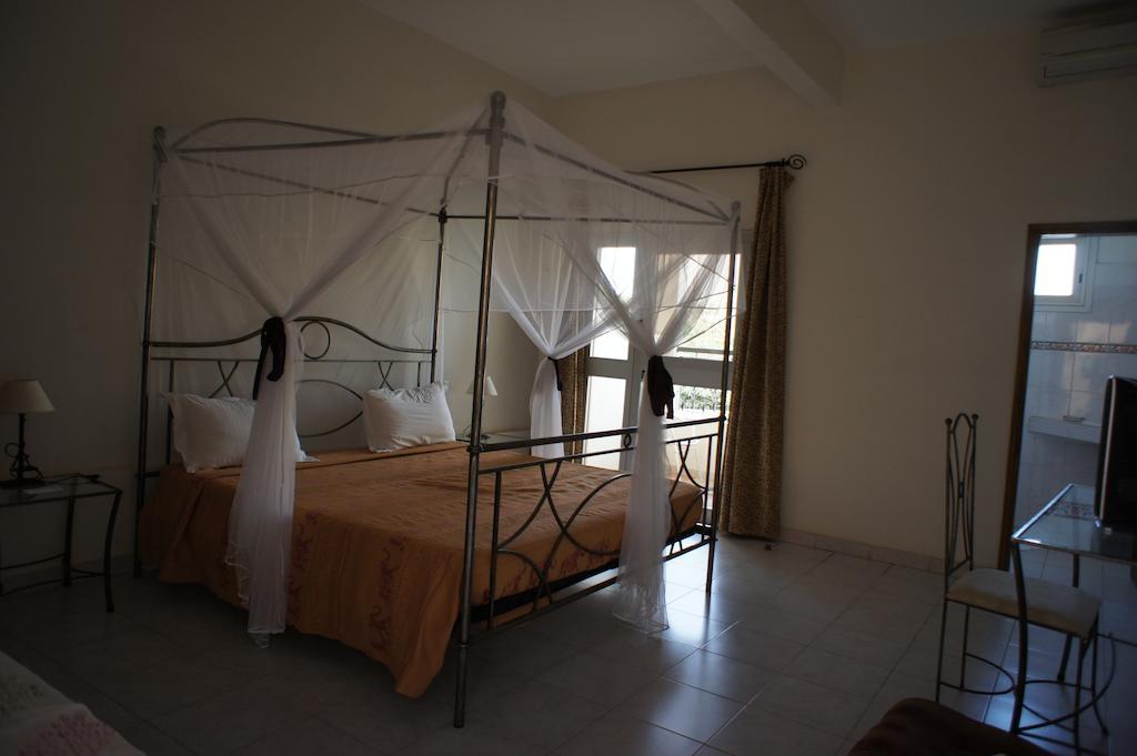 דקר Villa Rosa חדר תמונה